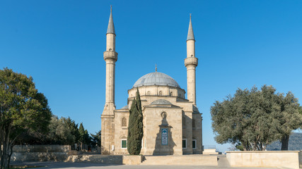 Fototapeta na wymiar The Mosque of the Martyrs or Turkish Mosque is a mosque in Baku, Azerbaijan