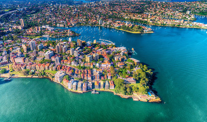 Obraz premium Widok z helikoptera na Kirribilli w Sydney, Nowa Południowa Walia, Australia