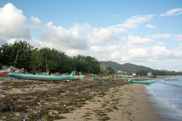 Fototapeta na wymiar Dirty beach, indonesia