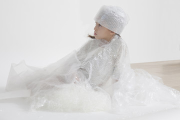 Bubble wrap, little girl