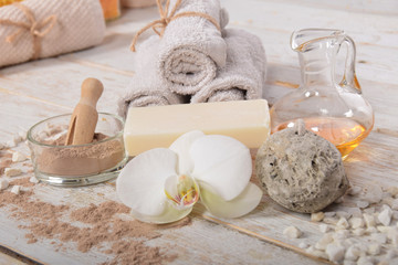 chocolate mud powder for body and face with natural soap and avocado oil