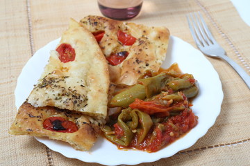 Pizza focaccia con peperoni