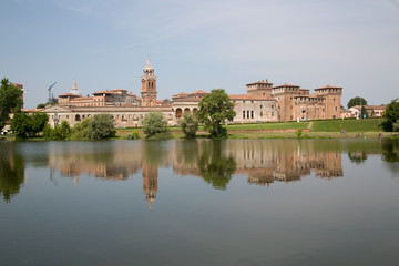 Naklejka na ściany i meble Mantova sul fiume Mincio