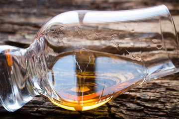 glencairn glass of whiskey close-up