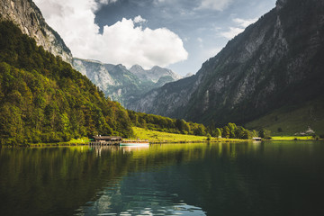Königssee mit Bergpanorama