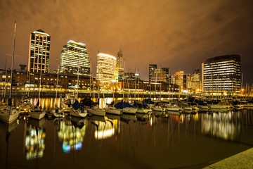 Fototapeta na wymiar View of Puerto Madero in Buenos Aires