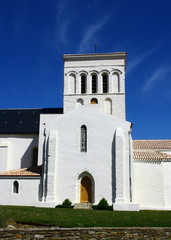 Fototapeta premium église st sauveur à l'île d'yeu