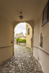 Fototapeta na wymiar Vicolo del centro storico di San Marino