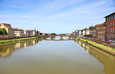 Obraz premium landscape of the Arno river in Florence or Firenze city Italy