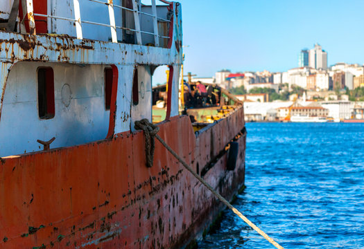 A Red Ship 