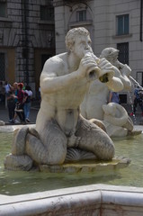 Fototapeta na wymiar fountain navona roma bernini sculpture