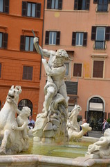 fountain navona roma  bernini sculpture
