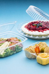 Alimentos en envases de plastico