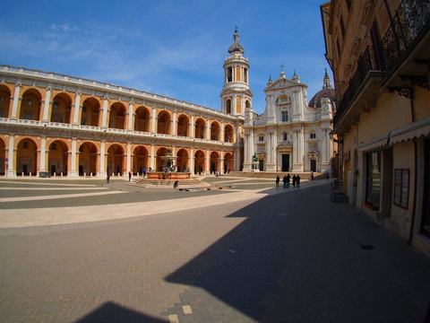 Basilique Saint Fran&ccedil;ois D'ASSISE, r&eacute;gion de PEROUSE en ITALIE