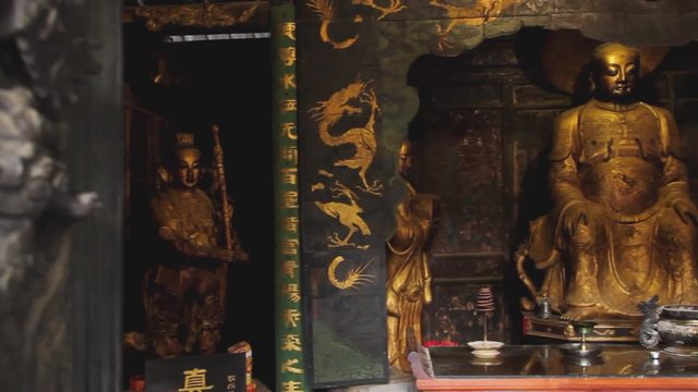 Buddhist statues in Chinese temple