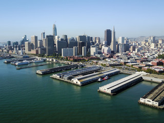 Fototapeta na wymiar San Francisco skyline aerial bay landscape views