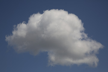 Obraz premium Isolated View of Fluffy White Clouds Against Vivid Blue Sky