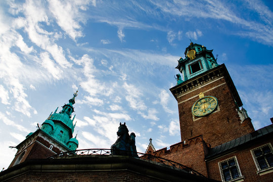 Fototapeta Wieże Zygmuntowska i Zegarowa w Katedrze Wawelskiej w Krakowie