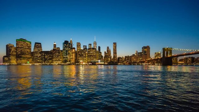 4k hyperlapse video of Manhattan skyline and Brooklyn Bridge