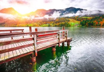 Foto auf Acrylglas Idyllic autumn scene in Grundlsee lake in Alps mountains, Austria © pilat666
