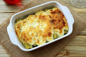 cardoni gratinati in forno con parmigiano