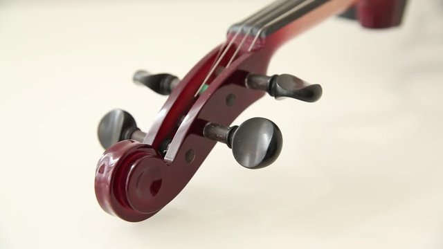 Cherry colored violin head
