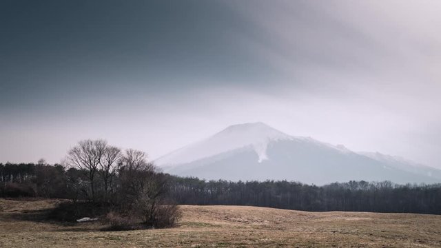 ４Ｋ アート タイムラプス 早春の岩手山