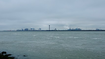 Hafen von Rotterdam, Industrieszenerie