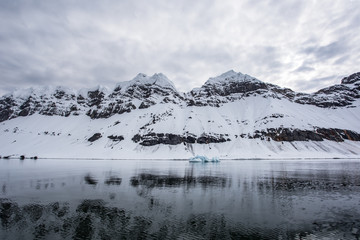 Wiosna na południowym Spitsbergenie © blackspeed