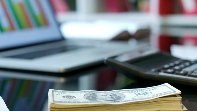 Purchase of cryptocurrency for dollar cash. Cryptocurrency trading service. Transfer gold bitcoin from hand to hand. Investment in bitcoin. Bitcoin exchange business deal. Crypto currency money cash