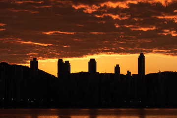 Fototapeta na wymiar Late golden hour over the city