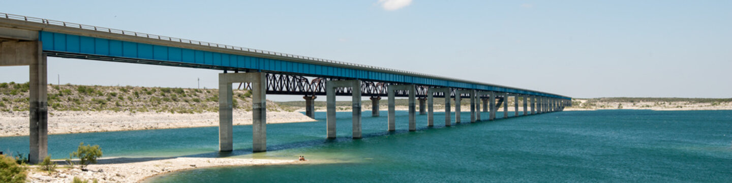 Bridge on US 90 near Amistad National Recreation Area