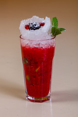 Berry smoothie with mint