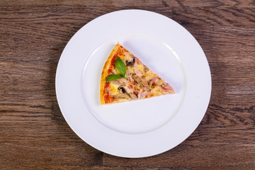 Pizza with ham and mushrooms