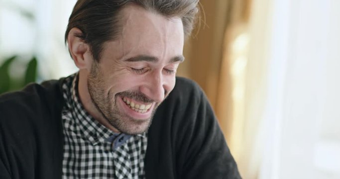 It is very nasty to watch a beautiful man on the viewer and is nasty, causes a vomiting reflex