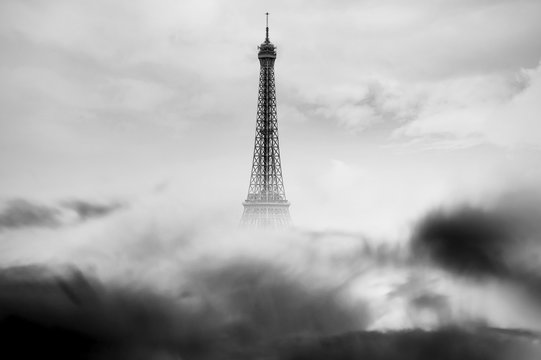 Fototapeta Paris Strong Clouds and Eiffel Tower before Rain Black and White Picture