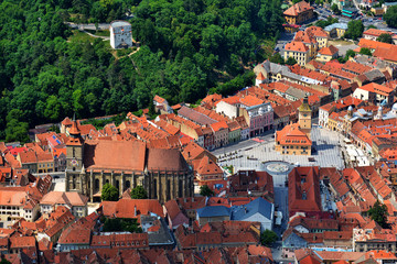 Obraz premium View of Old Town Brasov from Mountain Tampa, Transylvania, Romania