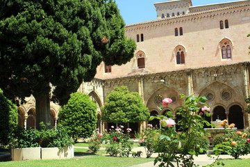 Obraz premium Summer at the Cathedral of Tarragona in Catalunya, Spain