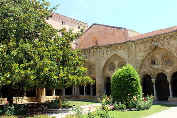 Obraz premium Summer at the Cathedral of Tarragona in Catalunya, Spain