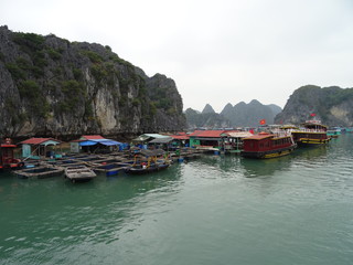 Fototapeta na wymiar fisher boats in vietnam