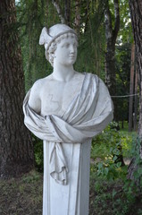 arhangelskoe garden sculpture bust antic gods