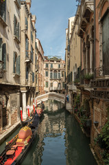 Fototapeta na wymiar Canals of Venice Italy1