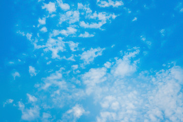 Fototapeta na wymiar blue sky with clouds nature wallpaper background