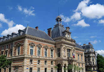 Fototapeta na wymiar Mairie du XIXème Paris 19.