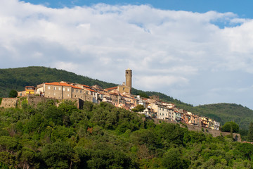 Fototapeta na wymiar Caprigiiola village near Aulla in north Tuscany.