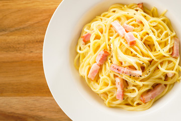 パスタ　カルボナーラ