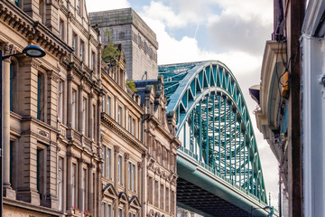 Tyne Bridge with Traditional Architecture, City of Newcastle upon Tyne, UK - obrazy, fototapety, plakaty