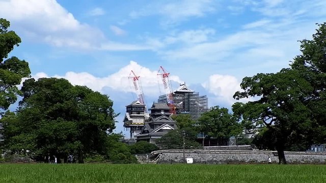 空と雲と熊本城