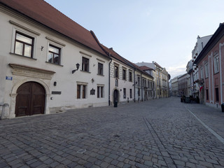 Fototapeta na wymiar Krakowskie stare ulice w godzinach porannych