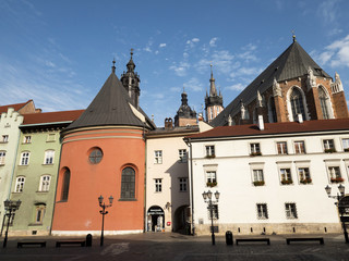 Kraków widok na kKościół Mariacki ze strony Małego Rynku